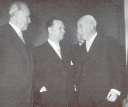 29. März 1955: H.C. Hansen und Konrad Adenauer bei Bundespräsident Theodor Heuß
