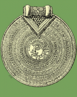 Zeichnung eines Goldbrakteaten aus Geltorf (Kreis Schleswig-Flensburg). Es ist einem spätantiken römischen Kaisermedaillion nachempfunden und zeigt (wahrscheinlich) in der Mitte den germanischen Gott Wotan. Die Runenschrift "lalgwu" ist nicht deutbar