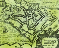 Plan der Festungsstadt Rendsburg von Johannes Meyer aus dem Jahr 1649: Die unregelmäßig angelegte mittelalterliche Stadt ist in ein frühneuzeitliches Festungskorsett gezwängt. Das Schloß im Norden ist durch Schanzen gesichert. Erst später wurde das Neuwerk im Süden und das Kronwerk im Norden angelegt.