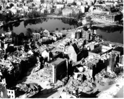 Am Kleinen Kiel 1945