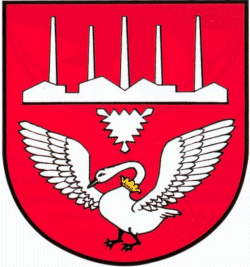 Das holsteinische Nesselblatt und der Schwan, der identisch ist mit dem Stormarner, sind die traditionellen Elemente des Stadtwappens von Neumünster. 1930 wurde es neu gestaltet und durch die Industriesilhouette ergänzt