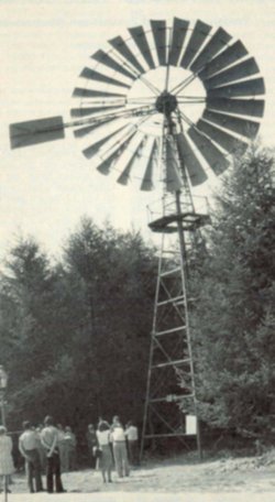 Ein Rotor der Firma Köster Heide. Das Bild entstand anläßlich der Aufstellung im Schleswig-Holsteinischen Freilichtmuseum Molfsee